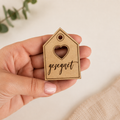 Geschenkanhänger „gesegnet“ aus Holz